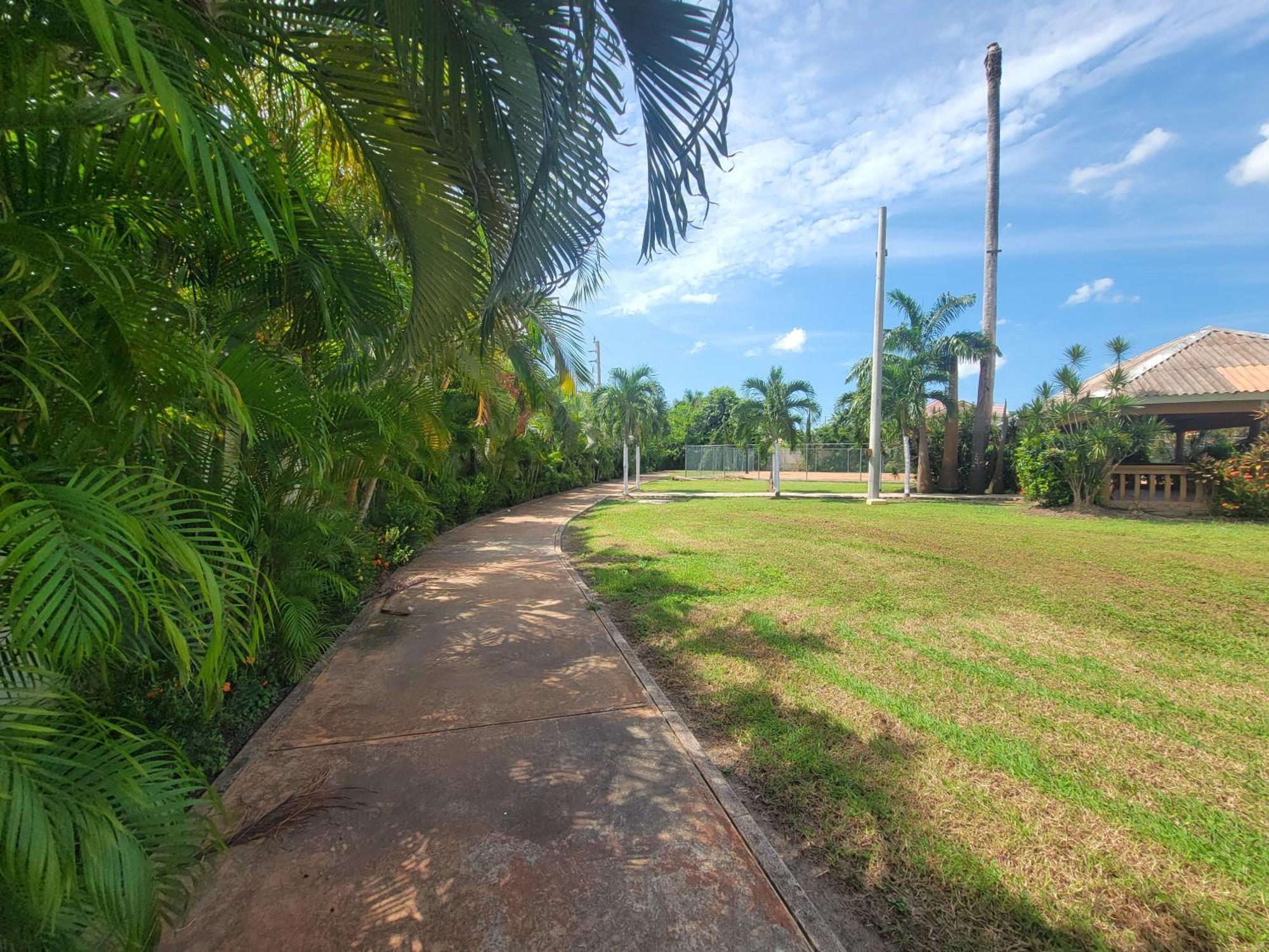 Comfortable Strategic Lodging Quarters Spanish Town Luaran gambar