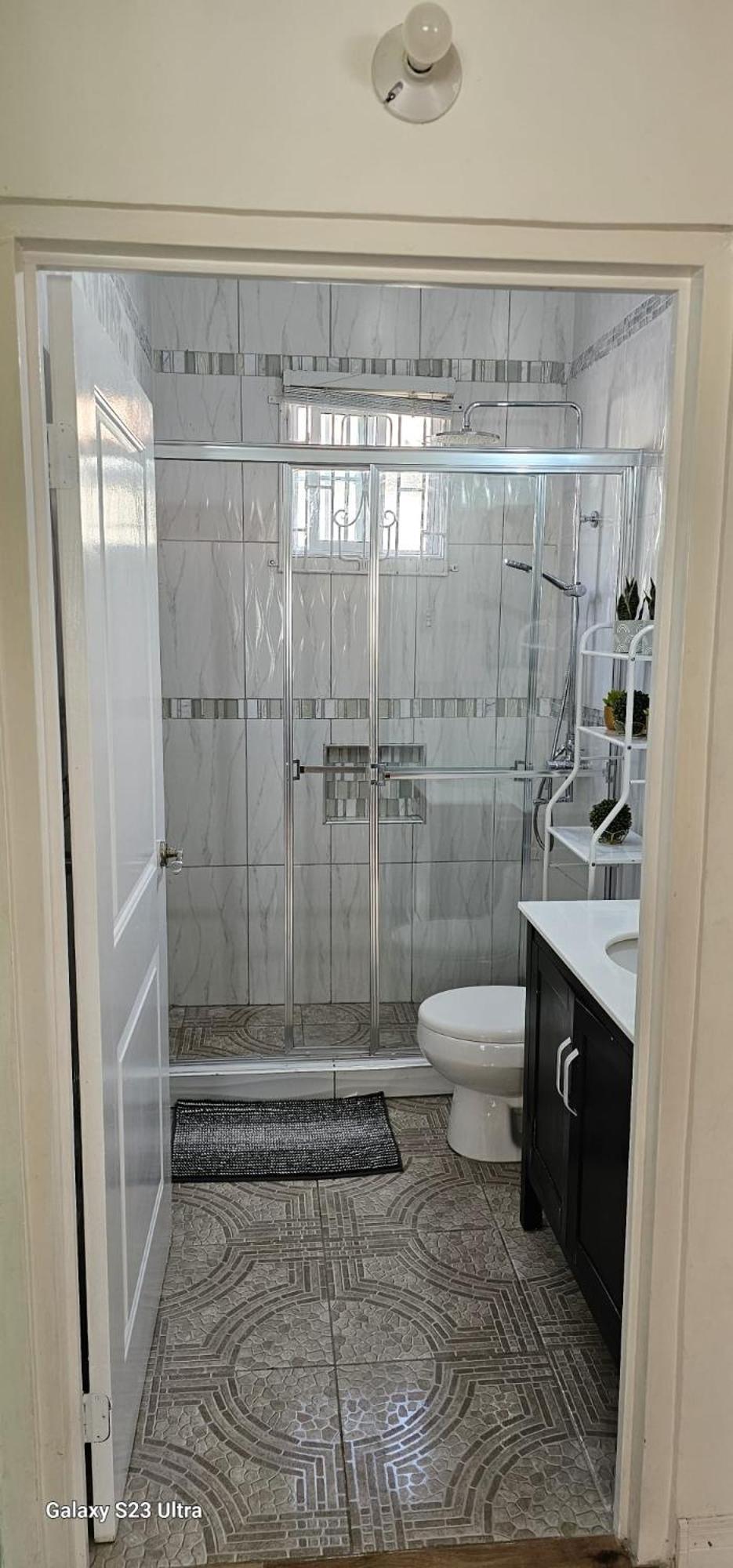 Comfortable Strategic Lodging Quarters Spanish Town Luaran gambar