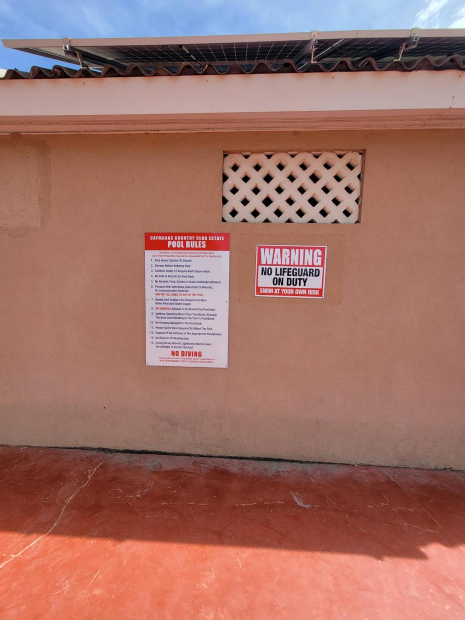 Comfortable Strategic Lodging Quarters Spanish Town Luaran gambar
